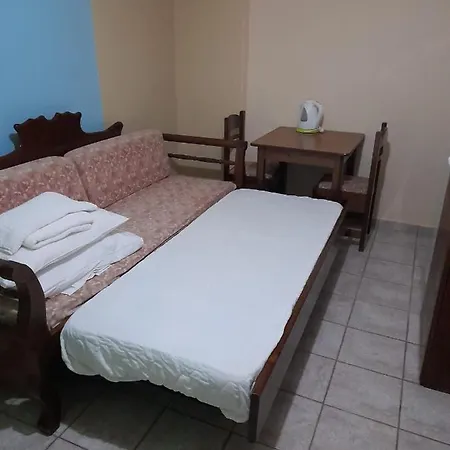 Violatos Apartmanhotel 3*